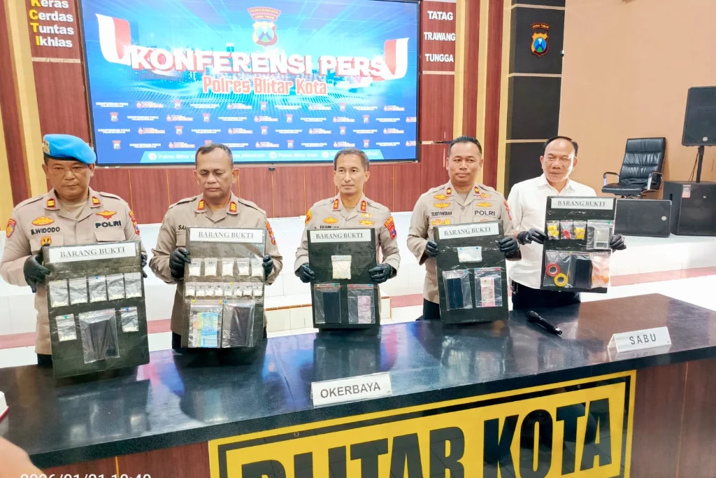 Jaringan Lintas Wilayah Dibongkar, Kapolres Blitar Kota Mengungkap Penyalahgunaan dan Peredaran Narkoba