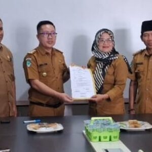 Kadinkes Lebong Pimpin Sertijab Tiga Penjabat Kepala Puskesmas Kadinkes Lebong Pimpin Sertijab Tiga Penjabat Kepala Puskesmas