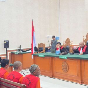 Lima WNA Myanmar Kasus Narkotika Divonis Mati PN Karimun, BB Sabu Capai 704 Kilogram Lima WNA Myanmar Kasus Narkotika Divonis Mati PN Karimun, BB Sabu Capai 704 Kilogram