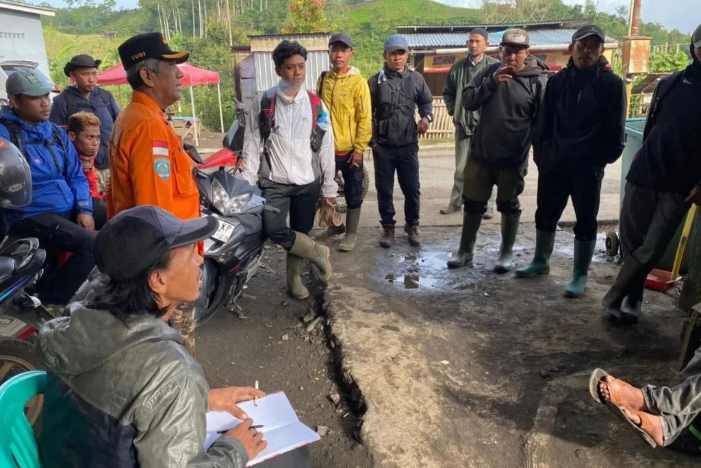 Remaja Lebong Hilang di Bukit Kaba: Tim SAR Terus Sisir Jalur Pendakian
