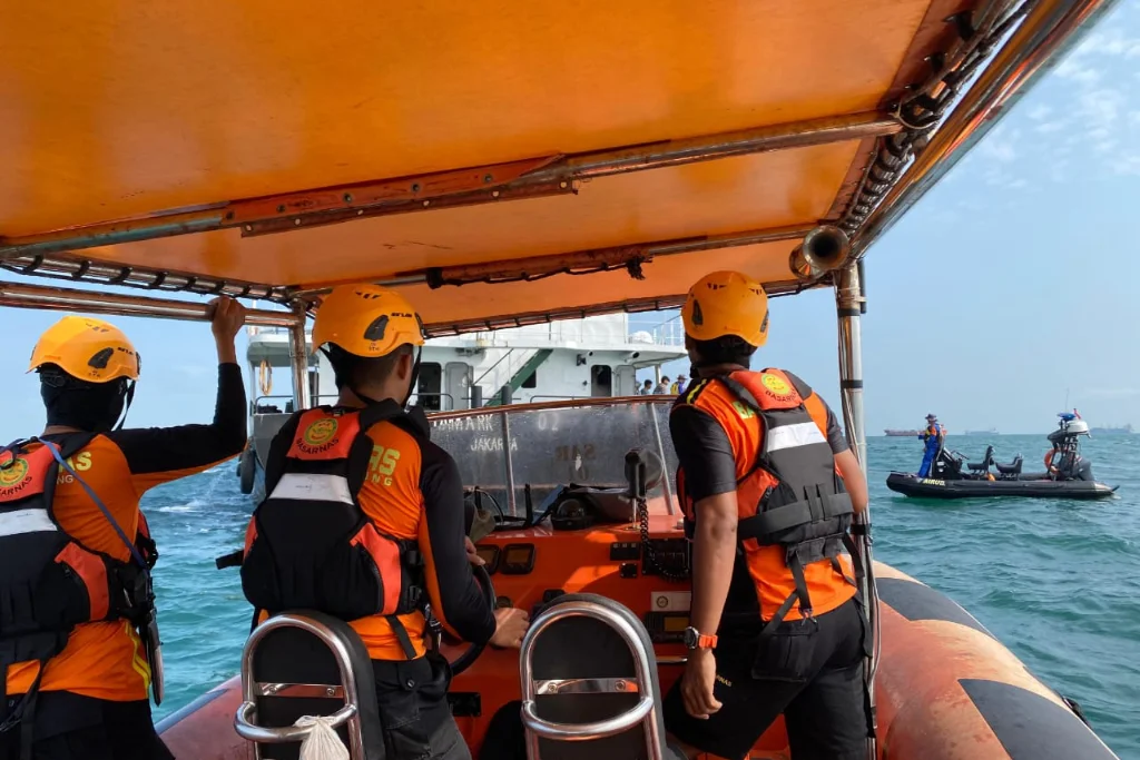 Tim SAR Gabungan Cari ABK Kapal Tamark 02 yang Jatuh di Perairan Tanjung Pinggir Batam