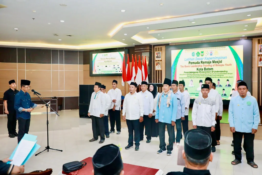 Bangun Generasi Muda Masjid, Walikota Amsakar Buka LDK BKPRMI di Batam