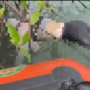 Diduga Karena Cekcok Dengan Kekasih, Pemuda Ini Nekat Lompat dari Jembatan Diduga Karena Cekcok Dengan Kekasih, Pemuda Ini Nekat Lompat dari Jembatan