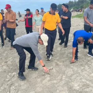 Kolaborasi Pemprov, Polda, dan Masyarakat Wujudkan Indonesia ASRI di Pantai Panjang Bengkulu