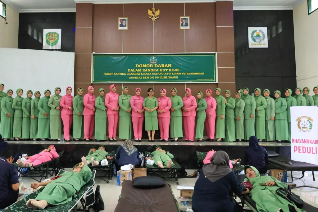 Rayakan HUT ke-80 Persit, Aksi Donor Darah Kodim 0615/Kuningan Banjir Antusiasme Peserta
