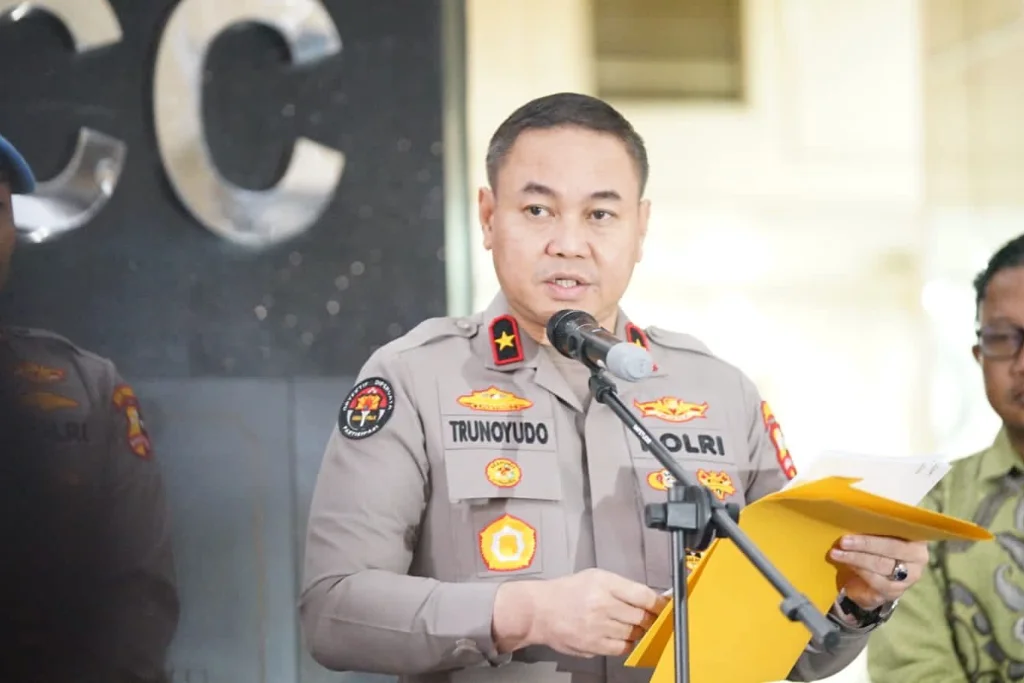 Seluruh Anggota Polri Akan di Test Urine Serentak