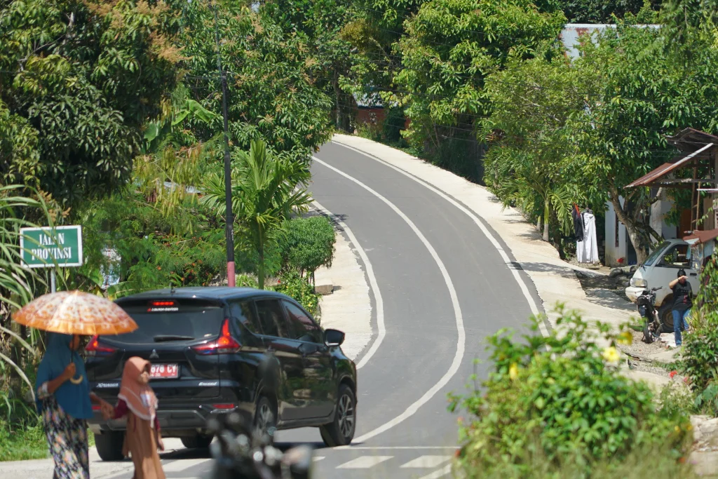 Tinjau Ruas Ketahun–Napal Putih, Gubernur Helmi Hasan Genjot Pembangunan Jalan di Bengkulu Utara