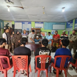 8 Pemuda-Pemudi Terjaring Razia Satpol PP Kota Bengkulu Diserahkan ke Sidang Adat