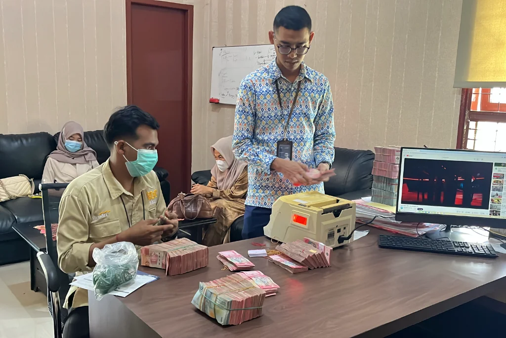 Dua Hari Berturut-turut, Kejari "Panen" Pengembalian Uang Korupsi Labkesda Kota Bengkulu