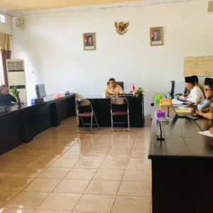 Kontroversi Mutasi Seluma: Guru Bersanksi Bisa Kembali Jabat Kepala Sekolah Kontroversi Mutasi Seluma: Guru Bersanksi Bisa Kembali Jabat Kepala Sekolah