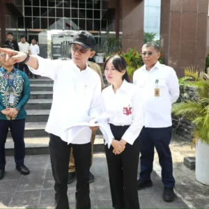 PdariB Rp253 Triliun, Ekonomi Batam Tumbuh 6,76% Didorong Investasi dan Sektor Riil PDRB Rp253 Triliun, Ekonomi Batam Tumbuh 6,76% Didorong Investasi dan Sektor Riil