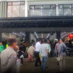 Pedagang Balon Bacok Bos Es Krim, Korban Dikejar Hingga ke Toko