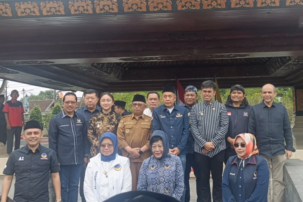 Saan Mustopa Ziarah ke Makam Bung Karno: Tekankan Pentingnya Nasionalisme di Bulan Ramadan