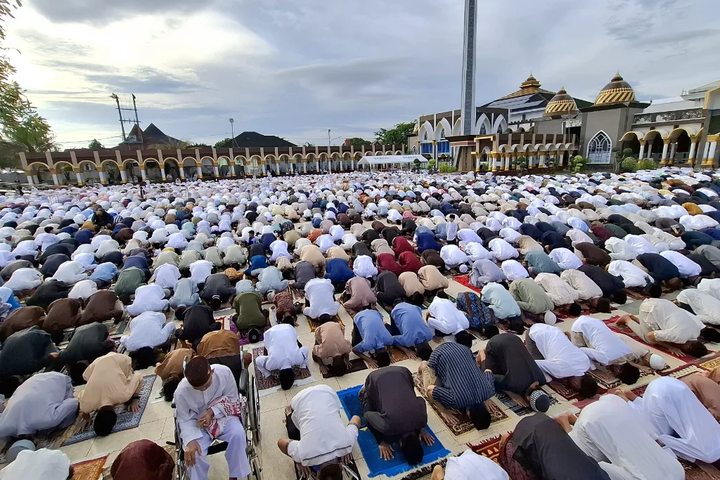 Salat Idul Fitri 1447H di Masjid Raya Baitul Izzah Tanpa Kehadiran Gubernur Bengkulu