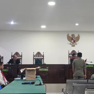 Terjaring Razia, Tukang Bakso Penjual Tuak Dihukum Penjara 2 Bulan