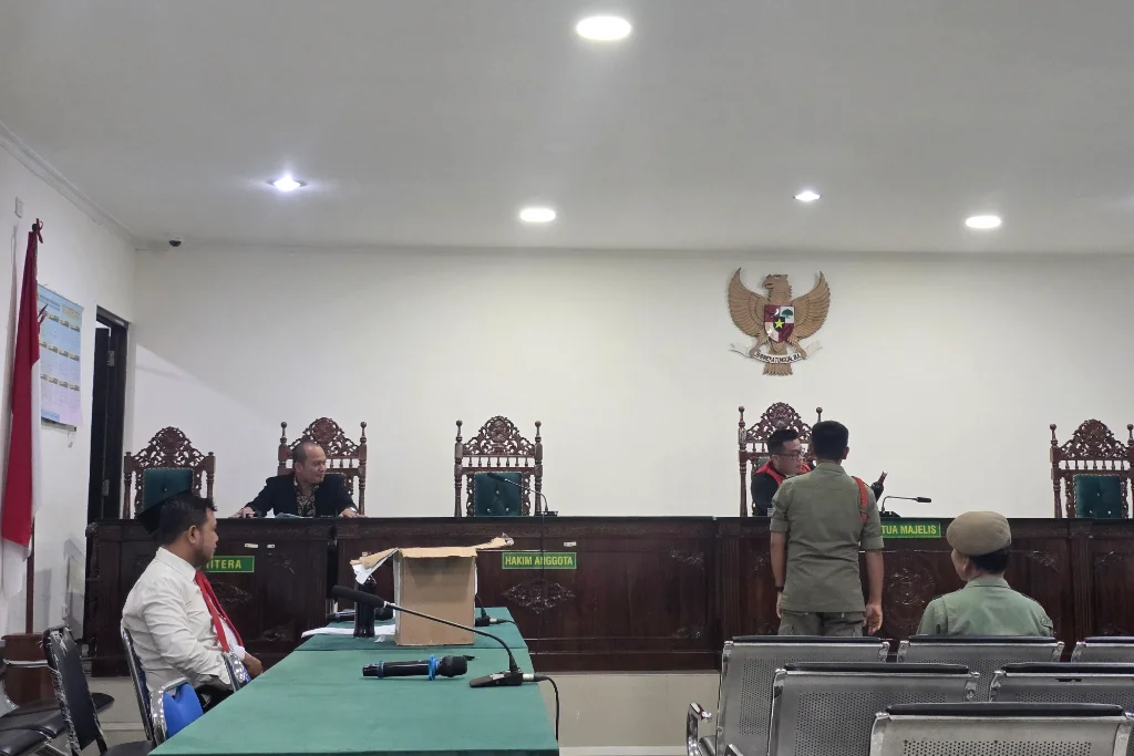 Terjaring Razia, Tukang Bakso Penjual Tuak Dihukum Penjara 2 Bulan