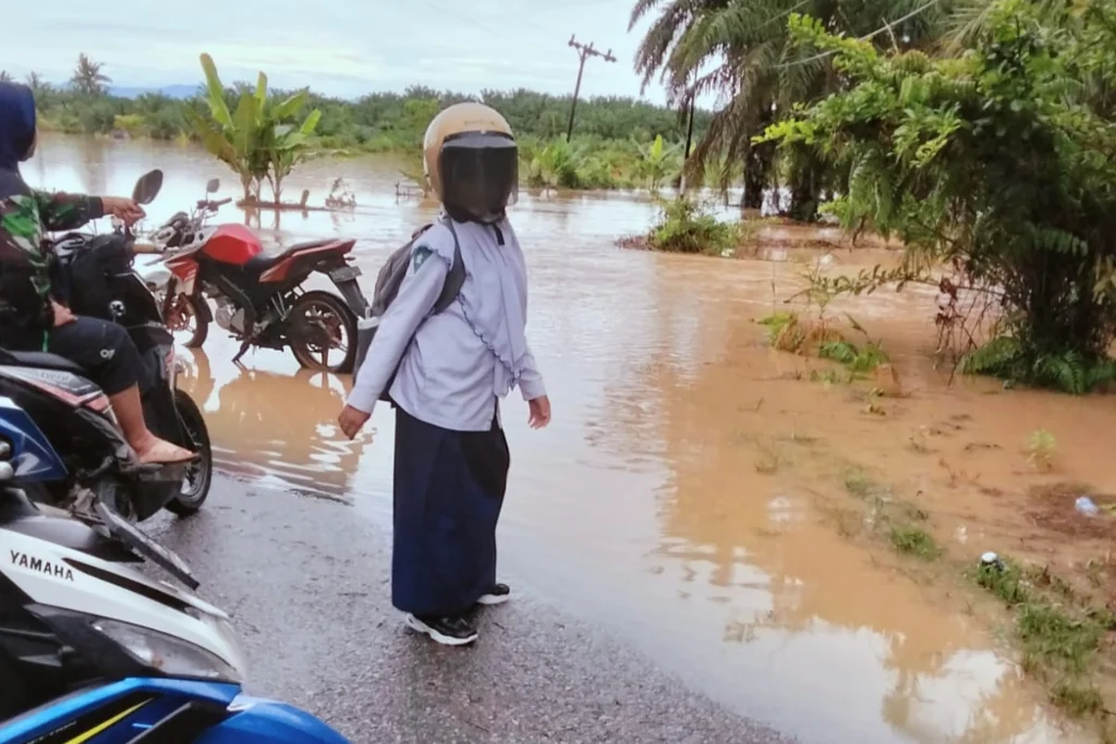 18 Sekolah di Seluma Lumpuh, Ribuan Siswa Kehilangan Akses Belajar