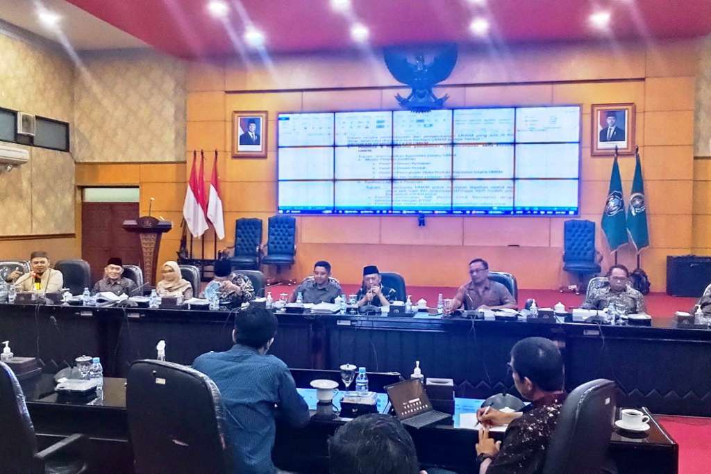 Pansus LKPJ DPRD Kota Blitar Desak RSUD Mardi Waluyo Segera Terapkan Parkir Gratis Menyeluruh