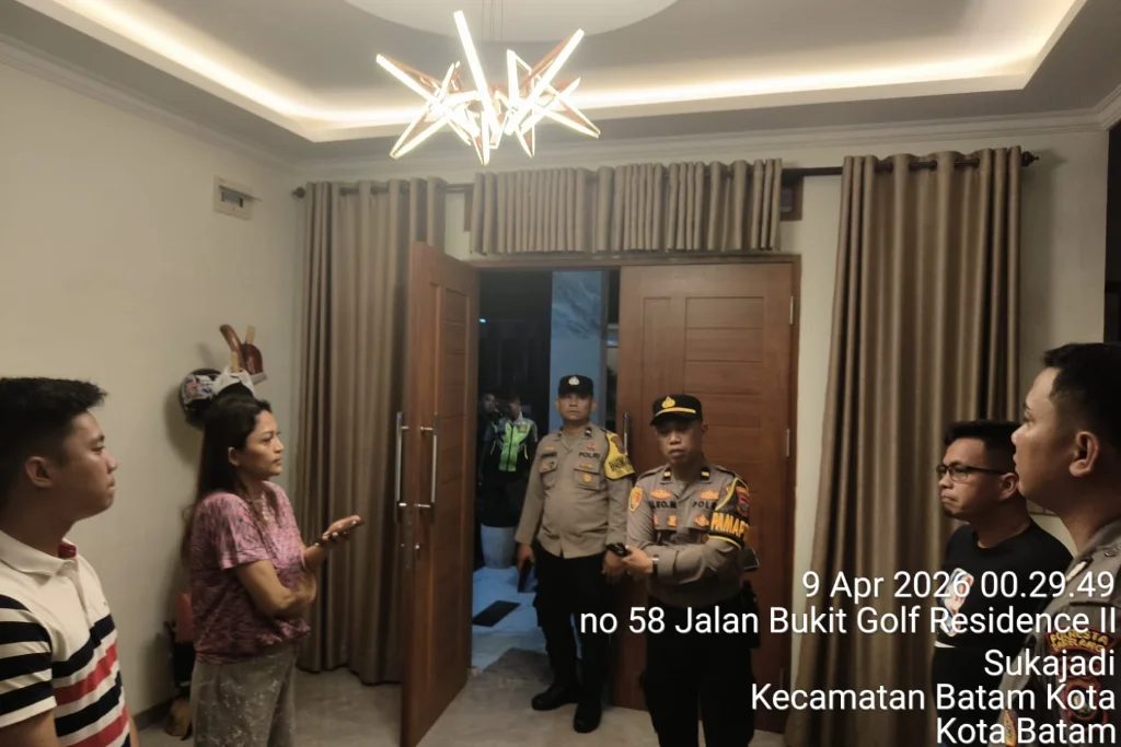 Drama Rumah Tangga WNA Mabuk Bawa Wanita Gegerkan Perumahan Bukit Indah Sukajadi