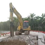 Jembatan Matan Mulai Dibongkar, Proyek Rp16 Miliar Tak Ada Rangka Besi