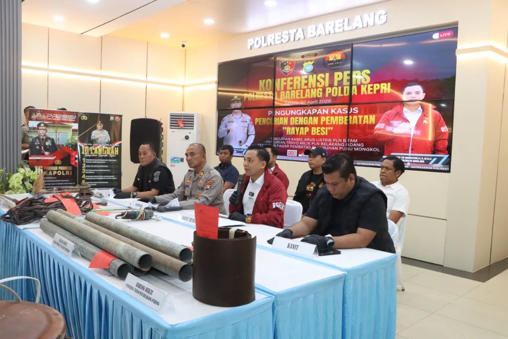 Polresta Barelang Ringkus Komplotan Pencuri Fasilitas Umum, Pelaku Positif Narkoba Polresta Barelang Ringkus Komplotan Pencuri Fasilitas Umum, Pelaku Positif Narkoba