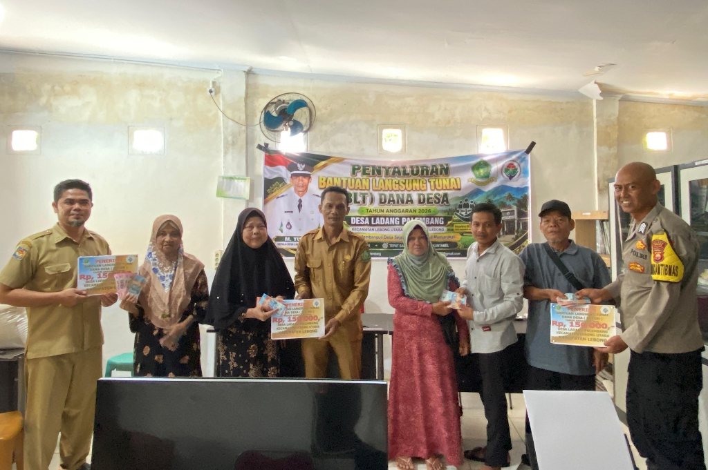 BLT Cair, Pemdes Ladang Palembang Prioritaskan Warga Lansia