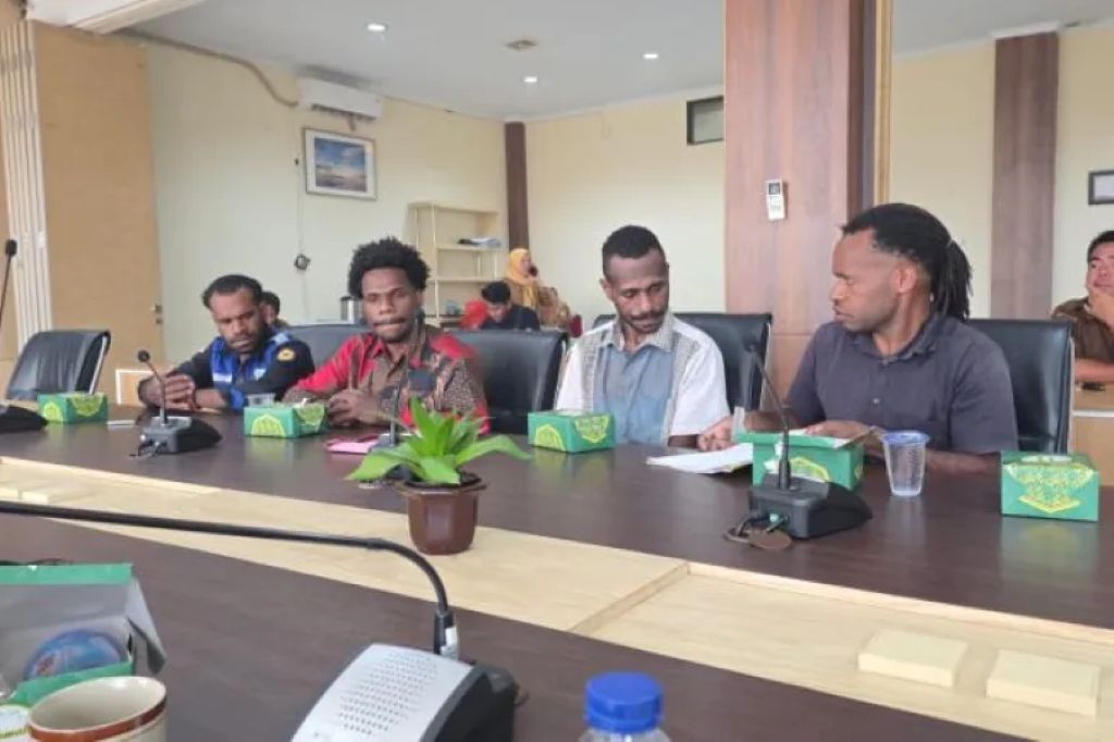 DPRD Provinsi Terima Aspirasi Imapa, Siap Teruskan Isu Kemanusiaan Papua ke Pusat