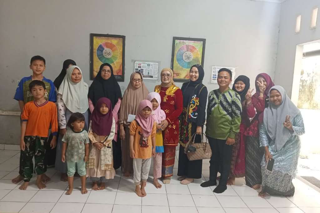 Hardiknas 2026, SMPN 48 Seluma Gelar Bakti Sosial ke Panti Asuhan