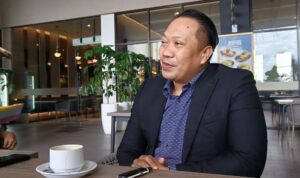 Izin Mihol Golongan B dan C Belum Terbit, Bar Black Rock Tetap Lakukan Penjualan Izin Mihol Golongan B dan C Belum Terbit, Bar Black Rock Tetap Lakukan Penjualan