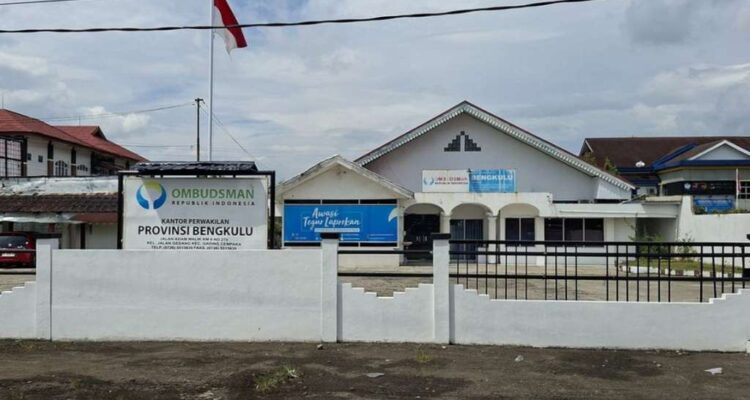 Kemampuan Ombudsman Bengkulu Dipertanyakan, Terkesan Tak Menguasai Aturan Standar Naskah Dinas Kemampuan Ombudsman Bengkulu Dipertanyakan, Terkesan Tak Menguasai Aturan Standar Naskah Dinas