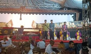 Pagelaran Wayang Kulit Bersih Desa Gandekan Disertai Sosialisasi Pajak Bumi Bangunan Pagelaran Wayang Kulit Bersih Desa Gandekan Disertai Sosialisasi Pajak Bumi Bangunan