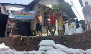 Pjs Kades Pangkalan Apresiasi Gotong Royong Warga Bantu Korban Banjir
