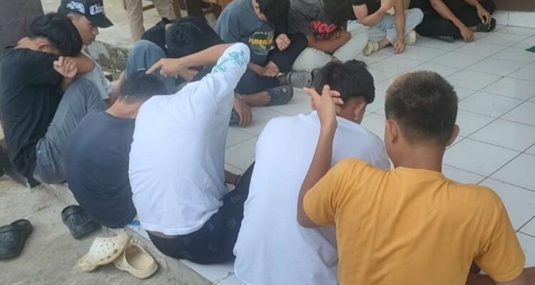 Polisi Berhasil Ungkap Kelompok Remaja Dalam Video Viral Gangster Seluma Yang Pamer Sajam
