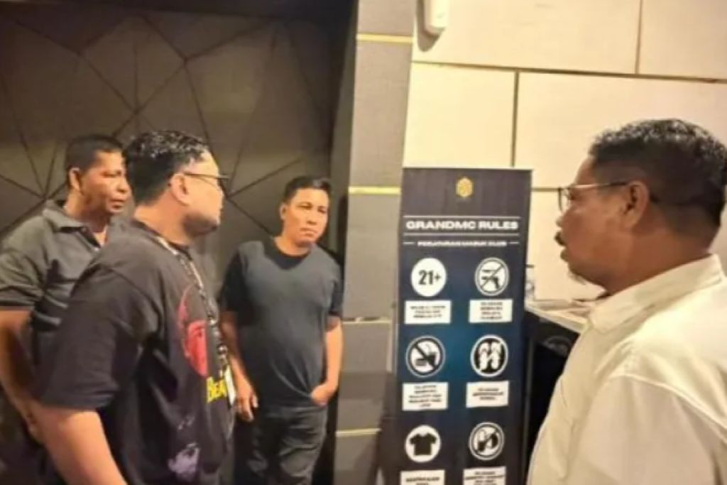 Sidak Grand MC, Usin Minta Manajemen Jangan Hanya Cek Fisik Tapi KTP Sidak Grand MC, Usin Minta Manajemen Jangan Hanya Cek Fisik Tapi KTP