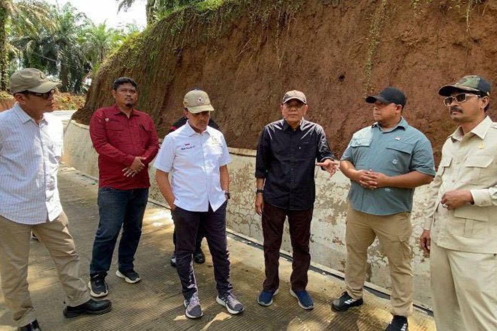 Sidak Proyek Rp51 Miliar: Komisi III DPRD Provinsi Bengkulu Soroti Dominasi Kontraktor Tertentu Sidak Proyek Rp51 Miliar: Komisi III DPRD Provinsi Bengkulu Soroti Dominasi Kontraktor Tertentu