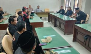 Ratusan Anggota PSHT Cabang Kabupaten Blitar Geruduk DPRD