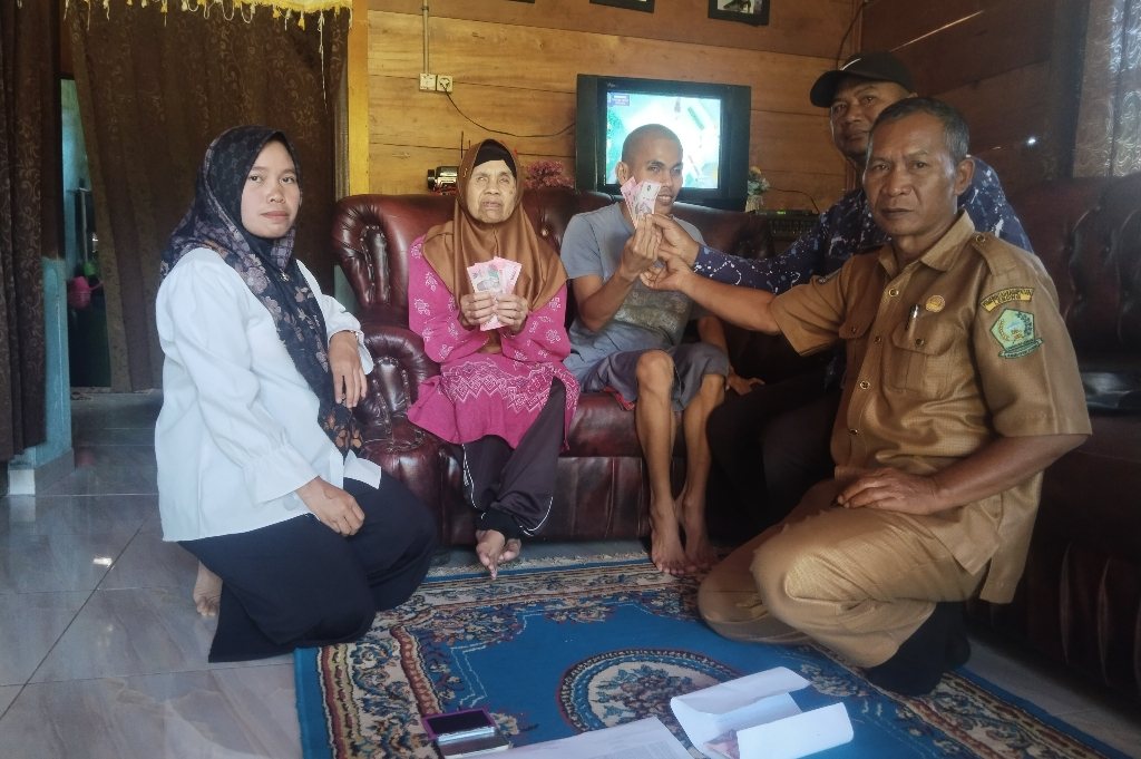Transparan Anggaran, Pemdes Tik Kuto Gelar Musdes dan Salurkan BLT