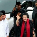 Bulan Bung Karno, Megawati Ziarah ke Makam Bung Karno dan Resmikan Renovasi Istana Gebang Rp4,1 Miliar Bulan Bung Karno, Megawati Ziarah ke Makam Bung Karno dan Resmikan Renovasi Istana Gebang Rp4,1 Miliar