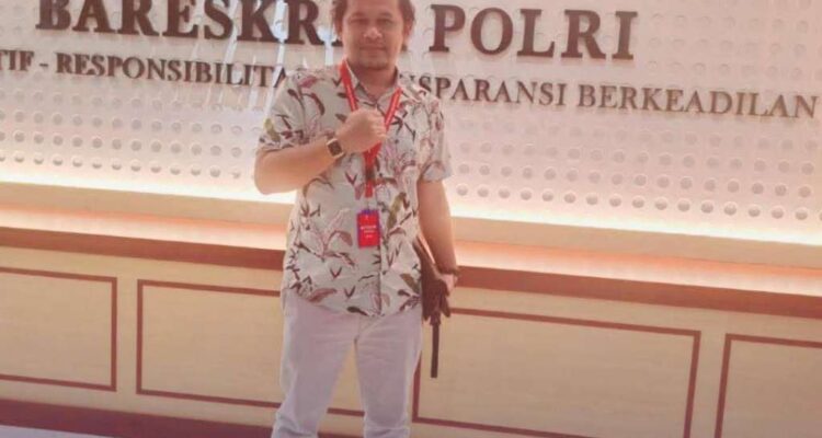 Diduga Terlibat Rantai Pasokan Migor Ilegal, Anak Eks Wagub Bengkulu Resmi Dilaporkan ke Bareskrim Diduga Terlibat Rantai Pasokan Migor Ilegal, Anak Eks Wagub Bengkulu Resmi Dilaporkan ke Bareskrim