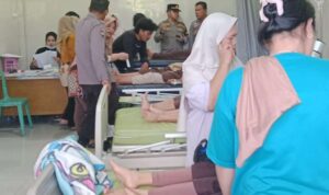 Ditengah Skandal BGN Pusat, Hari Ini di Bengkulu 7 Siswa SD Diduga Keracunan Menu MBG Naik Jadi 16 Orang Diduga Keracunan Menu MBG di Kepahiang, Dapur SPPG Eks PJU Polda Bengkulu Disorot