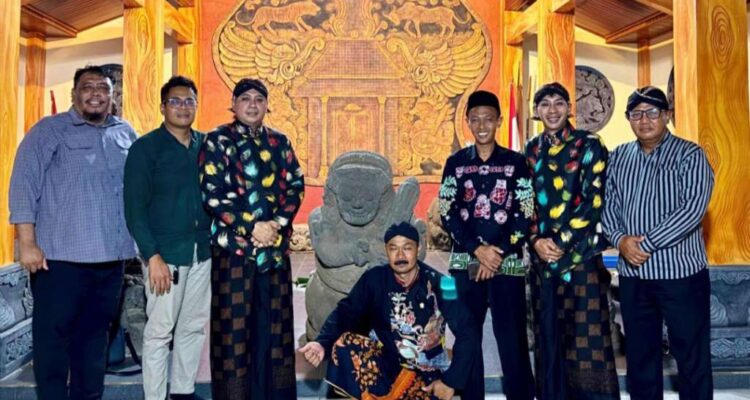 Komitmen Jaga Situs Sejarah, Kelompok Arca Gaprang Jadi Ruang Perekat Toleransi Warga Lintas Agama Komitmen Jaga Situs Sejarah, Kelompok Arca Gaprang Jadi Ruang Perekat Toleransi Warga Lintas Agama