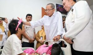 Kunjungi RSUD Embung Fatimah, Wali Kota Batam Jamin Pendidikan Anak Korban Penganiayaan Kunjungi RSUD Embung Fatimah, Wali Kota Batam Jamin Pendidikan Anak Korban Penganiayaan