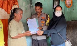Lurah Sudah Ngaku Bajak KK Nenek Tukiyem, Wali Kota Tunggu Hasil Inspektorat Lurah Sudah Ngaku Bajak KK Nenek Tukiyem, Wali Kota Tunggu Hasil Inspektorat