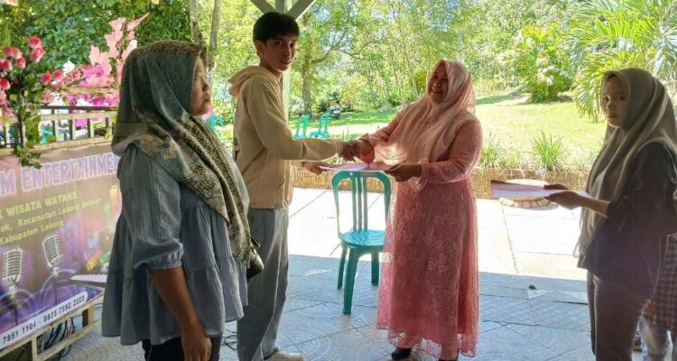 PKBM Al Ansori Lepas Siswa Kelas IX dan XII, Ansori: Jangan Berhenti Belajar
