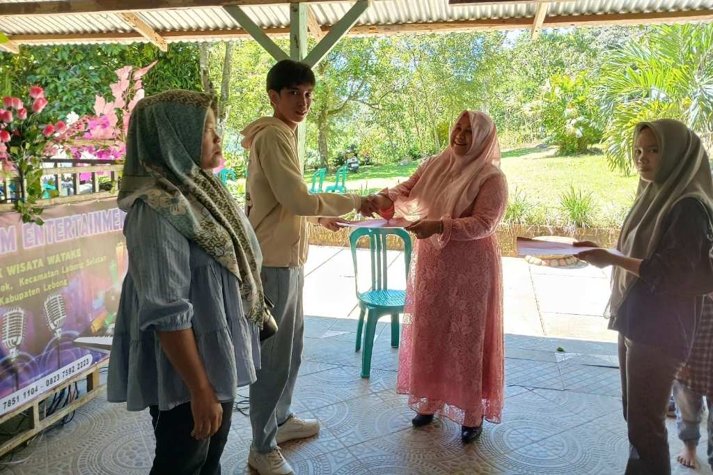 PKBM Al Ansori Lepas Siswa Kelas IX dan XII, Ansori: Jangan Berhenti Belajar