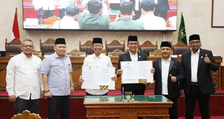 Sahkan Perda PSU, Wali Kota Amsakar Kunci Kewajiban Developer Sediakan Fasum Layak di Batam