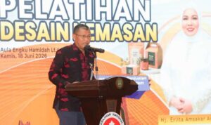 Sekda Firmansyah Buka Pelatihan Desain Kemasan, Dorong IKM Batam Naik Kelas dan Tembus Pasar Global Sekda Firmansyah Buka Pelatihan Desain Kemasan, Dorong IKM Batam Naik Kelas dan Tembus Pasar Global