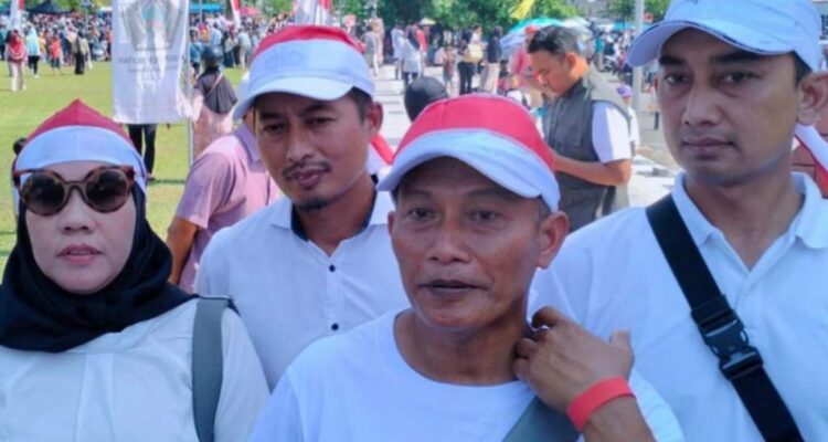 Tinggi Biaya Produksi, Ratusan Peternak Rakyat Blitar Gelar Aksi Bagi Satu Juta Telur Tinggi Biaya Produksi, Ratusan Peternak Rakyat Blitar Gelar Aksi Bagi Satu Juta Telur