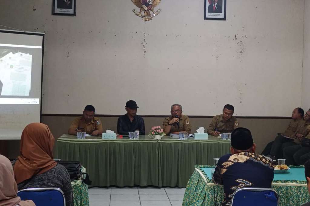 Tuntut Kejelasan Batas Hutan KHDPK, FPPM Ratu Adil Geruduk Perhutani Blitar