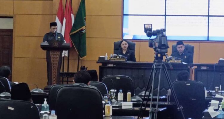 Banggar DPRD Kota Blitar Minta Pemkot Evaluasi Program Bimbel dan RSUD Mardi Waluyo Banggar DPRD Kota Blitar Minta Pemkot Evaluasi Program Bimbel dan RSUD Mardi Waluyo